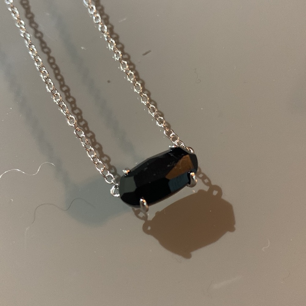 KENDRA SCOTT Ever Black stone rhodium Pendant Necklace